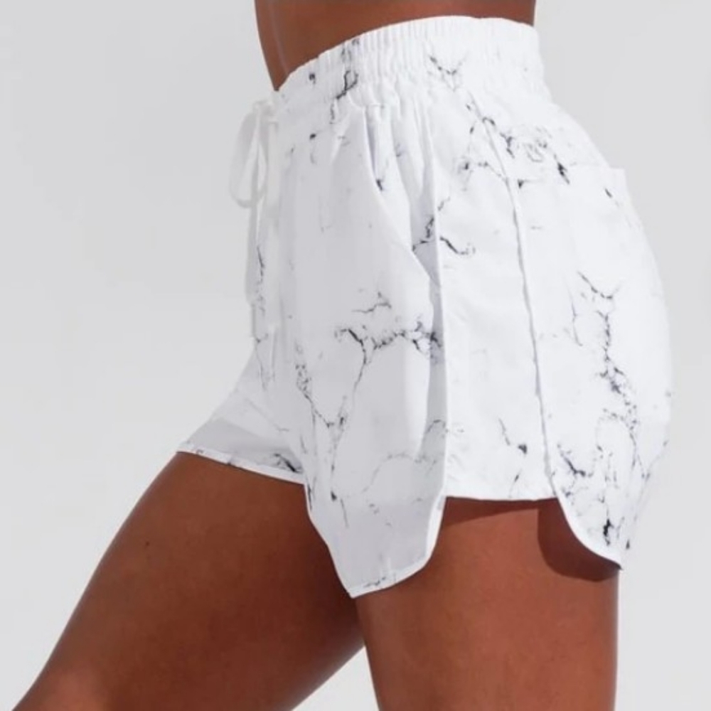 Buff Bunny Flo Short (XS - White Marble)